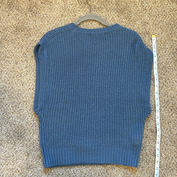 NWOT Light Blue Sweater Perfect for the Holidays or Winter ❄️ - Picture 7 of 7